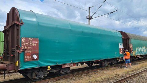 Тенти для напіввагонів на замовлення з ПВХ 2112370904 фото